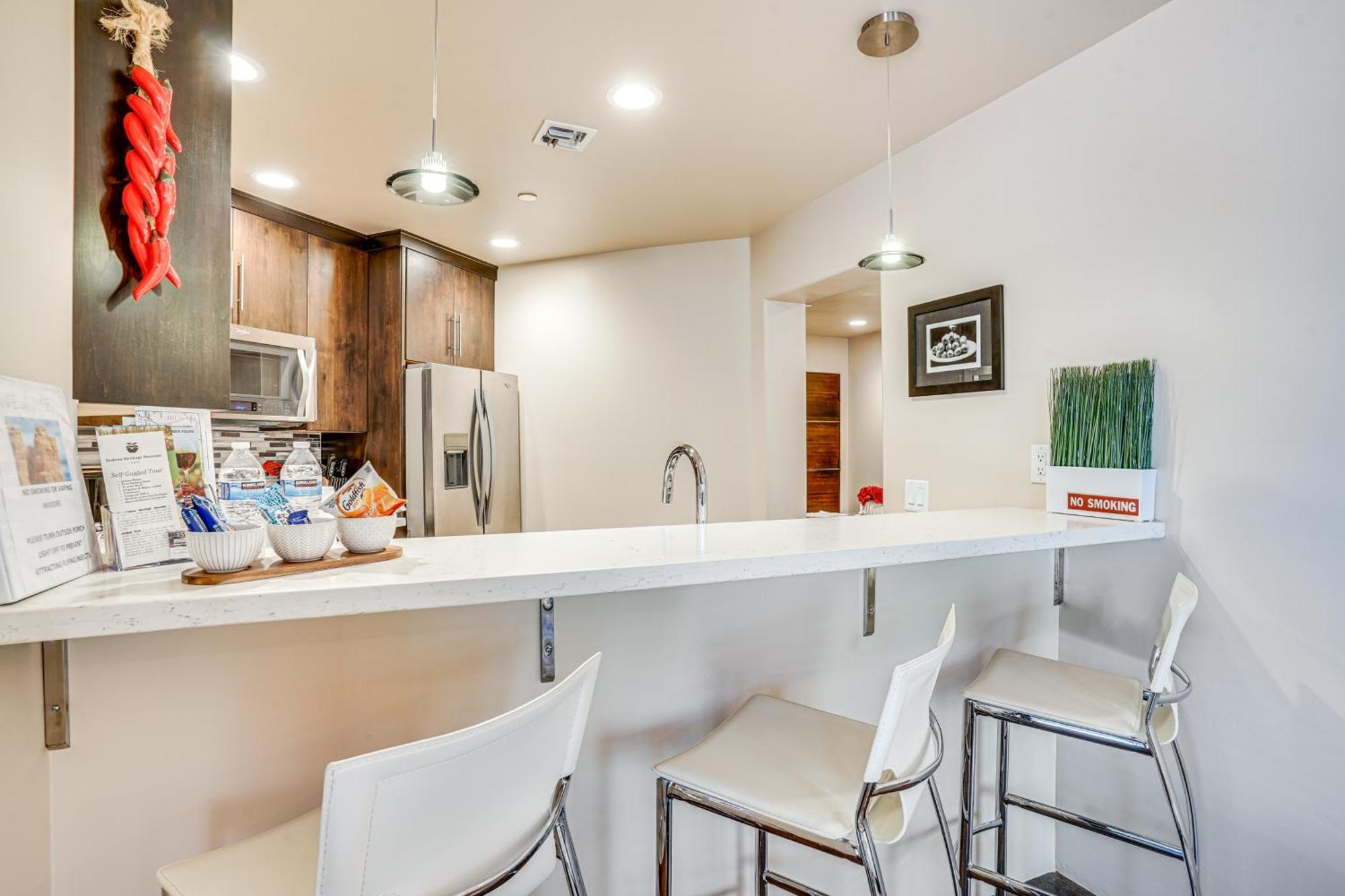 Sedona Couples Retreat With Patio Walk To Trails! Apartment Luaran gambar